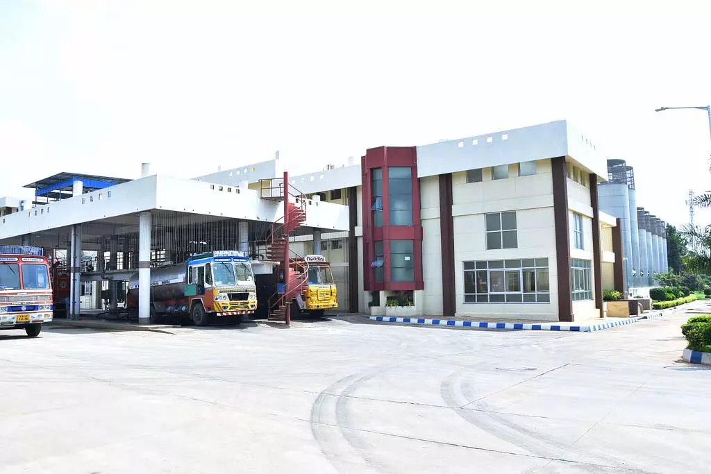 Karnataka : किसानों को नहीं मिल रहा पशु बीमा का पैसा Karnataka : किसानों को नहीं मिल रहा पशु बीमा का पैसा