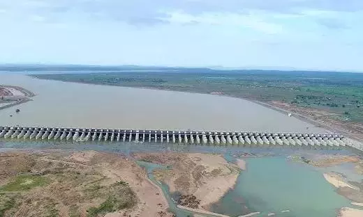 ACB ने हैदराबाद में कलेश्वरम ENC हरिराम के आवास पर छापा मारा ACB ने हैदराबाद में कलेश्वरम ENC हरिराम के आवास पर छापा मारा