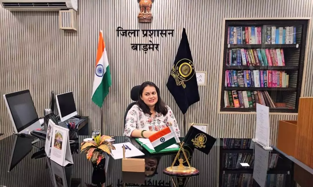 Barmer: टीना डाबी की सख्त मॉनिटरिंग से बाड़मेर में अंतिम गांव तक पहुंचा पानी Barmer: टीना डाबी की सख्त मॉनिटरिंग से बाड़मेर में अंतिम गांव तक पहुंचा पानी
