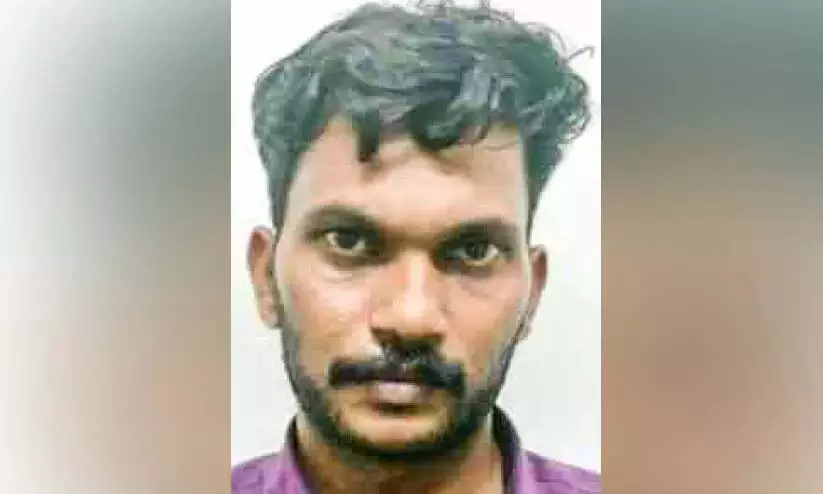 कार में 270 बोतल माही शराब मिली; आबकारी विभाग ने एक व्यक्ति को गिरफ्तार किया कार में 270 बोतल माही शराब मिली; आबकारी विभाग ने एक व्यक्ति को गिरफ्तार किया