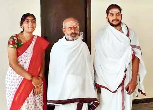 Annavaram : गणेश शर्मा कांची पीठम के 71वें प्रमुख बने Annavaram : गणेश शर्मा कांची पीठम के 71वें प्रमुख बने