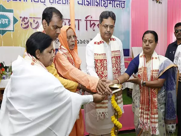 CM साहा ने कहा- सरकार राज्य में और अधिक रक्त बैंक स्थापित करेगी CM साहा ने कहा- सरकार राज्य में और अधिक रक्त बैंक स्थापित करेगी