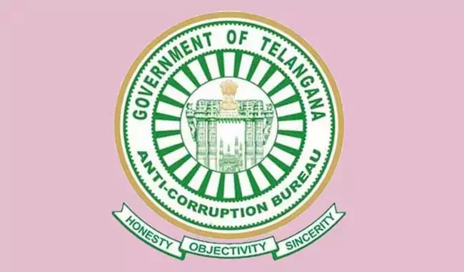ACB ने कालेश्वरम ENC हरिराम के घर पर छापा मारा ACB ने कालेश्वरम ENC हरिराम के घर पर छापा मारा