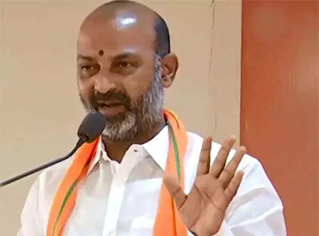 पाकिस्तान की रीढ़ की हड्डी में सिहरन पैदा करने वाली कार्रवाई: केंद्रीय मंत्री बंदी संजय पाकिस्तान की रीढ़ की हड्डी में सिहरन पैदा करने वाली कार्रवाई: केंद्रीय मंत्री बंदी संजय