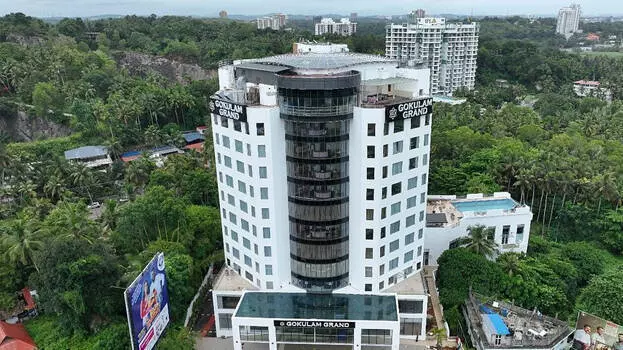 Thiruvananthapuram के होटलों को बम से उड़ाने की धमकी, जांच शुरू Thiruvananthapuram के होटलों को बम से उड़ाने की धमकी, जांच शुरू