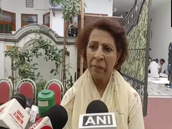 हरियाणा महिला आयोग की प्रमुख ने Karnal में पहलगाम हमले की पीड़िता के घर का किया दौरा हरियाणा महिला आयोग की प्रमुख ने Karnal में पहलगाम हमले की पीड़िता के घर का किया दौरा