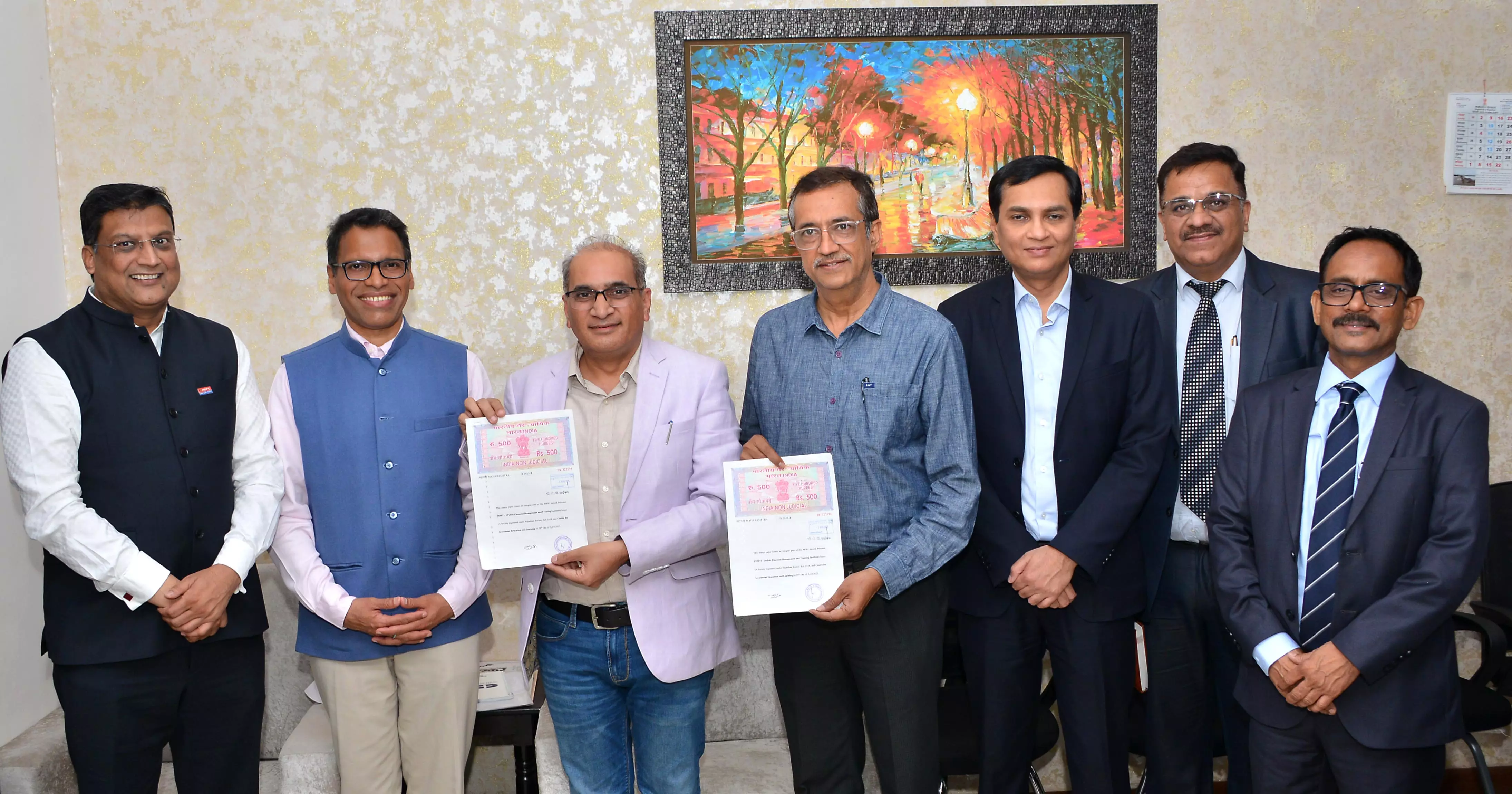 Jaipur: वित्तीय साक्षरता को बढ़ावा देने के लिए पीएफ़एमटीआई और सीआईईएल के बीच हुआ समझौता Jaipur: वित्तीय साक्षरता को बढ़ावा देने के लिए पीएफ़एमटीआई और सीआईईएल के बीच हुआ समझौता