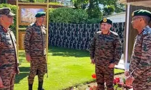 Pahalgam attack: सेना प्रमुख कश्मीर पहुंचे