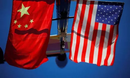 Beijing ने अमेरिकी वस्तुओं पर शुल्क माफ किया, वार्ता से किया इनकार