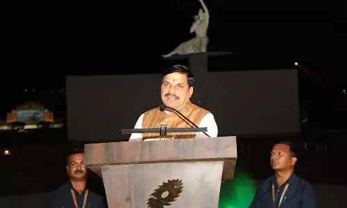 CM ने भोपाल युद्ध संग्रहालय में लाइट एंड साउंड शो का उद्घाटन किया