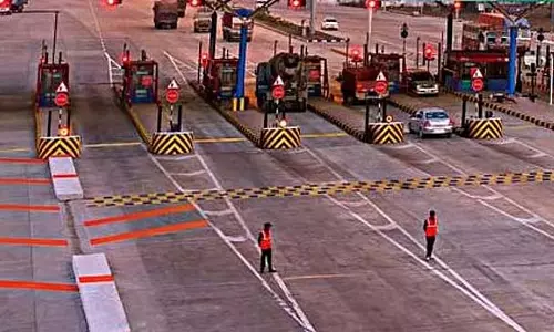 सैटेलाइट आधारित टोल संग्रह में कुछ और वर्षों की देरी: NHAI सैटेलाइट आधारित टोल संग्रह में कुछ और वर्षों की देरी: NHAI