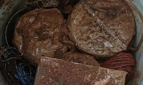 मलकानगिरी में लाल डंप जब्त