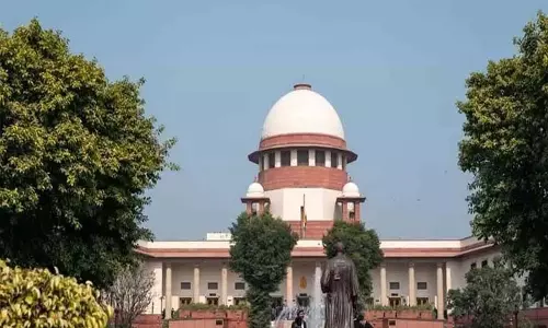 केंद्र ने सुप्रीम कोर्ट में वक्फ कानून का बचाव किया