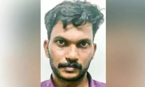 कार में 270 बोतल माही शराब मिली; आबकारी विभाग ने एक व्यक्ति को गिरफ्तार किया कार में 270 बोतल माही शराब मिली; आबकारी विभाग ने एक व्यक्ति को गिरफ्तार किया