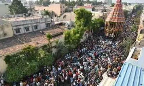 श्रीरंगम मंदिर में चिथिराई रथ का आगमन