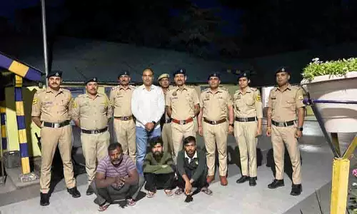 Kangra में अंधे कत्ल का मामला सुलझा, 3 बिहारी प्रवासी गिरफ्तार Kangra में अंधे कत्ल का मामला सुलझा, 3 बिहारी प्रवासी गिरफ्तार