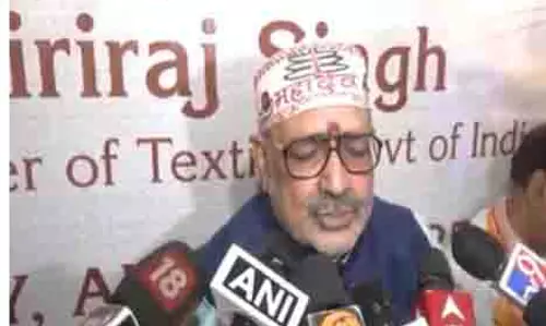 Giriraj Singh ने बढ़ते तनाव के बीच पाकिस्तान और बांग्लादेश पर निशाना साधते हुए कही ये बात