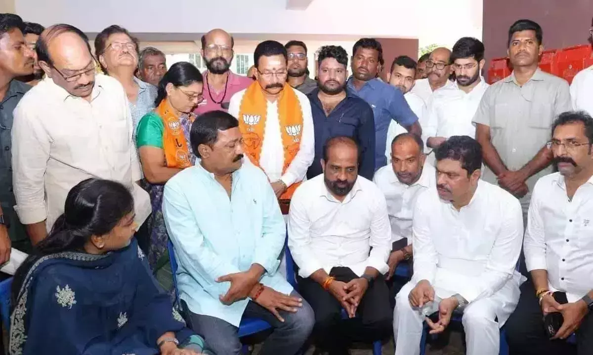 Andhra: चंद्रमौली का अंतिम संस्कार किया गया