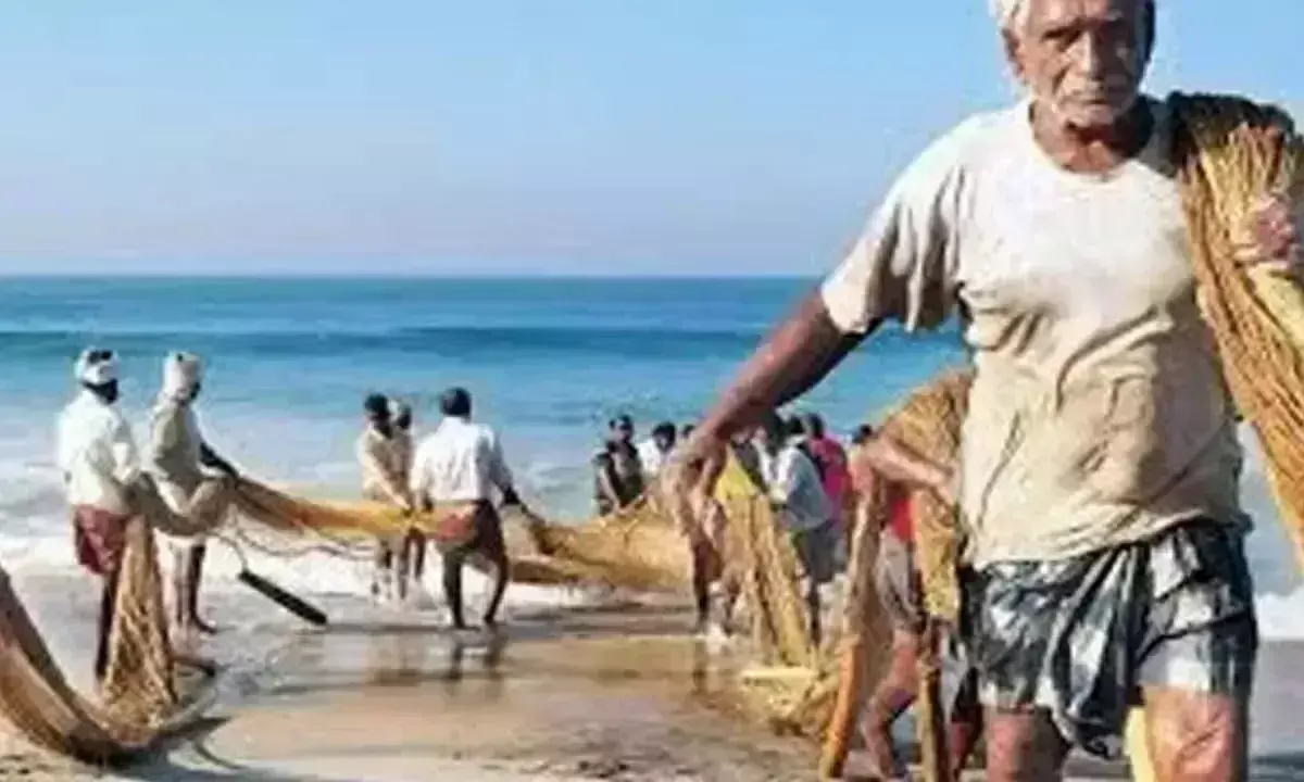 Andhra: नायडू आज SKLM जिले में मत्स्यकार भरोसा का शुभारंभ करेंगे