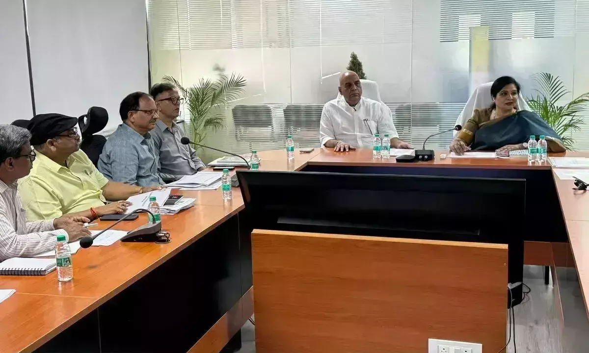 Andhra: मजबूत प्रचार रणनीतियों पर जोर Andhra: मजबूत प्रचार रणनीतियों पर जोर