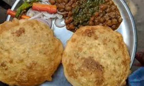 Chole-Bhature का देसी स्वाद, जानिए बनाने का सही तरीका Chole-Bhature का देसी स्वाद, जानिए बनाने का सही तरीका