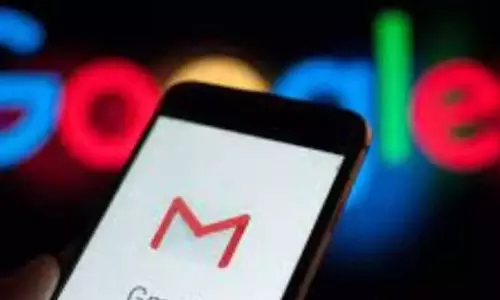 Gmail ने Android और iOS पर स्मार्ट लेआउट और Gemini AI टूल पेश किए Gmail ने Android और iOS पर स्मार्ट लेआउट और Gemini AI टूल पेश किए