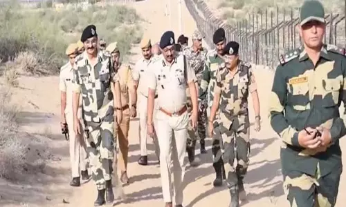 ‘घबराएं नहीं, सतर्क रहें’: राजस्थान बीएसएफ आईजी ने जनता से कहा ‘घबराएं नहीं, सतर्क रहें’: राजस्थान बीएसएफ आईजी ने जनता से कहा