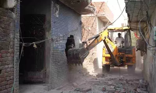 Amritsar के मुस्तफाबाद में ड्रग तस्कर का घर ध्वस्त
