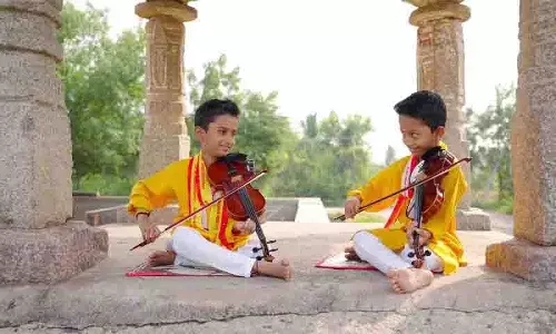 Hyderabad: 9 वर्षीय जेजे भाईयों ने राष्ट्रीय रिकॉर्ड और पुरस्कारों के साथ संगीत प्रतिभा के रूप में चमक बिखेरी