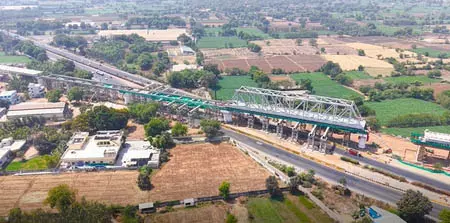 बुलेट ट्रेन परियोजना : गुजरात में एनएच-48 पर पहला 100 मीटर स्टील ब्रिज स्पैन सफलतापूर्वक लॉन्च बुलेट ट्रेन परियोजना : गुजरात में एनएच-48 पर पहला 100 मीटर स्टील ब्रिज स्पैन सफलतापूर्वक लॉन्च