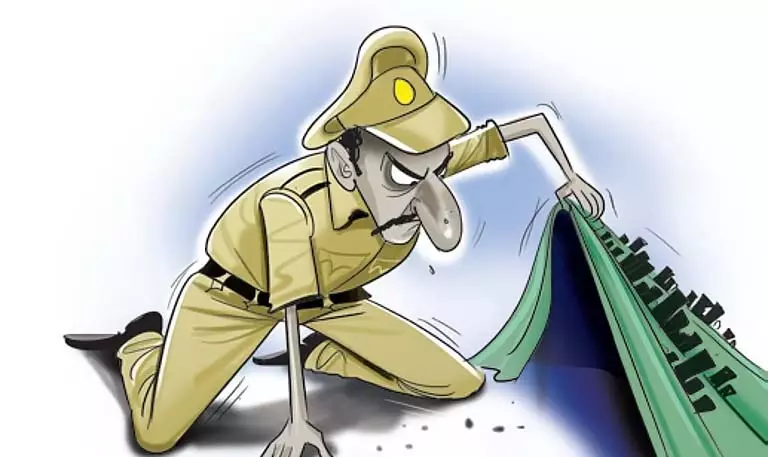 ACB ने तेलंगाना में छापेमारी के बाद KLIS के ENC को गिरफ्तार किया ACB ने तेलंगाना में छापेमारी के बाद KLIS के ENC को गिरफ्तार किया