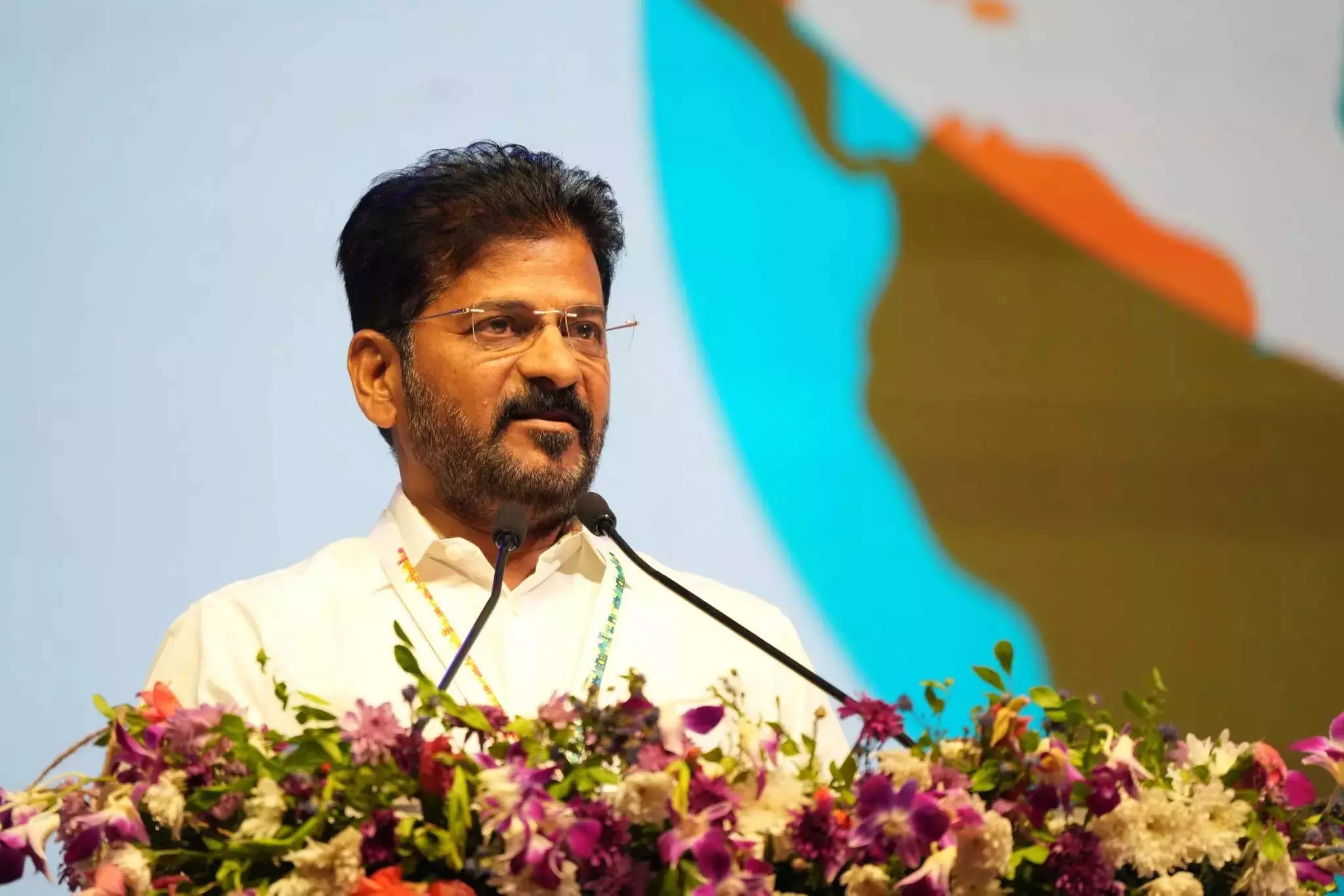 CM रेवंत ने भारत शिखर सम्मेलन में तेलंगाना मॉडल का प्रदर्शन किया CM रेवंत ने भारत शिखर सम्मेलन में तेलंगाना मॉडल का प्रदर्शन किया