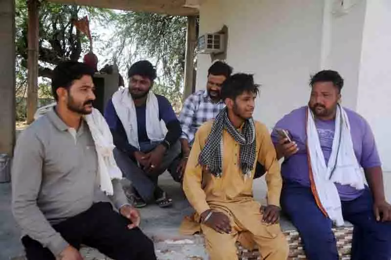 Punjab: सीमावर्ती क्षेत्र के निवासी चिंतित, पिछले युद्धों में हुई लूट का हवाला दिया Punjab: सीमावर्ती क्षेत्र के निवासी चिंतित, पिछले युद्धों में हुई लूट का हवाला दिया