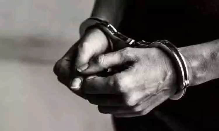 Tamil Nadu: 14 वर्षीय लड़की का यौन शोषण करने के आरोप में युवक गिरफ्तार Tamil Nadu: 14 वर्षीय लड़की का यौन शोषण करने के आरोप में युवक गिरफ्तार