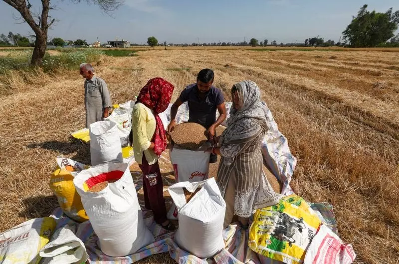 Jammu: भारत-पाकिस्तान के बीच तनाव बढ़ने से सीमावर्ती ग्रामीण चिंतित Jammu: भारत-पाकिस्तान के बीच तनाव बढ़ने से सीमावर्ती ग्रामीण चिंतित