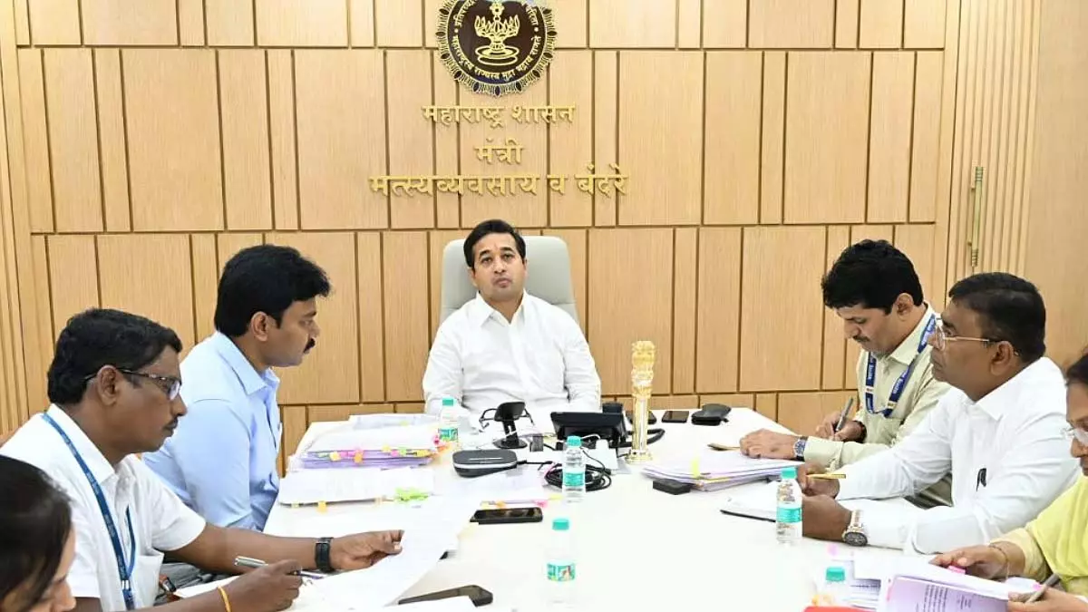 Mumbai: महाराष्ट्र के मंत्री नितेश राणे ने कहा, कोच्चि मॉडल नई परियोजना का मार्गदर्शन करेगा Mumbai: महाराष्ट्र के मंत्री नितेश राणे ने कहा, कोच्चि मॉडल नई परियोजना का मार्गदर्शन करेगा