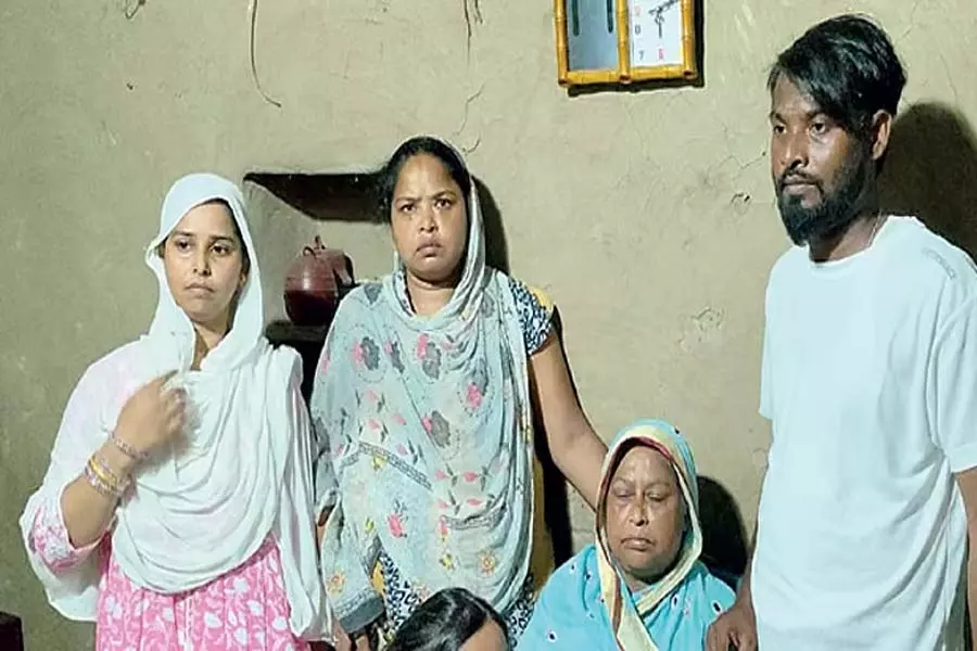 72 वर्षीय भारत में जन्मी ओडिशा की महिला को पाकिस्तान से संबंध होने के कारण भारत छोड़ने का नोटिस मिला 72 वर्षीय भारत में जन्मी ओडिशा की महिला को पाकिस्तान से संबंध होने के कारण भारत छोड़ने का नोटिस मिला
