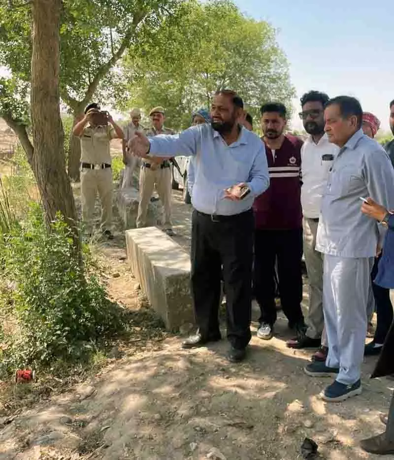 Kathgarh मंदिर भूमि विवाद में सुप्रीम कोर्ट पैनल प्रमुख ने हस्तक्षेप किया Kathgarh मंदिर भूमि विवाद में सुप्रीम कोर्ट पैनल प्रमुख ने हस्तक्षेप किया