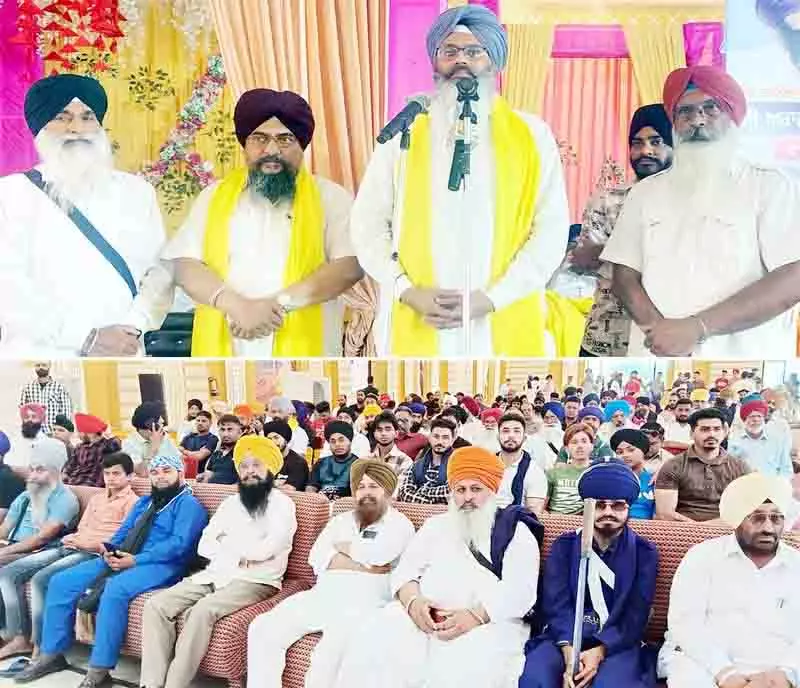 SAD(A) नेता ने पंथिक एकता की अनदेखी की आलोचना की SAD(A) नेता ने पंथिक एकता की अनदेखी की आलोचना की
