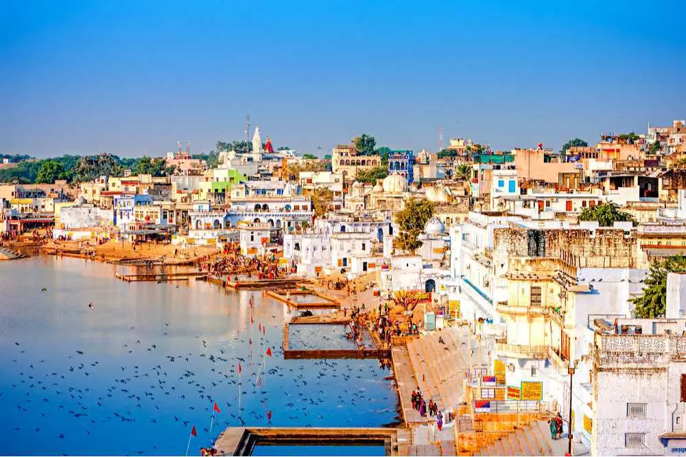 Pushkar सरोवर का रहस्य: पौराणिक कथा और इसके अद्भुत महत्व का खुलासा Pushkar सरोवर का रहस्य: पौराणिक कथा और इसके अद्भुत महत्व का खुलासा