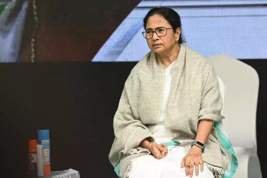 CM ममता बनर्जी ने मुर्शिदाबाद दंगा पीड़ितों के परिजनों को 10 लाख रुपये देने की घोषणा की CM ममता बनर्जी ने मुर्शिदाबाद दंगा पीड़ितों के परिजनों को 10 लाख रुपये देने की घोषणा की