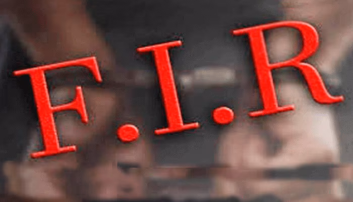 Bareilly: एजाज अहमद पर आपत्तिजनक टिप्पणी को लेकर FIR दर्ज Bareilly: एजाज अहमद पर आपत्तिजनक टिप्पणी को लेकर FIR दर्ज