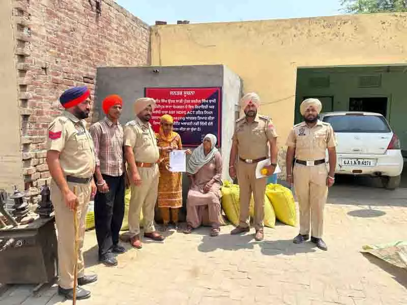 Tarn Taran district में छह ड्रग तस्करों की 2.42 करोड़ रुपये की संपत्ति जब्त Tarn Taran district में छह ड्रग तस्करों की 2.42 करोड़ रुपये की संपत्ति जब्त