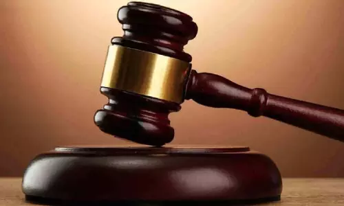 अफेयर को हाईकोर्ट ने बताया क्रूरता, पत्नी से तलाक मांगने वाले पति को जज ने लगाई फटकार
