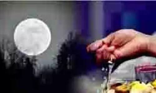 Darsh Amavasya 2025: आज है दर्श अमावस्या इस नियम से करें पिंडदान, जरूर करें ये 3 काम, जानें शुभ मुहूर्त Darsh Amavasya 2025: आज है दर्श अमावस्या इस नियम से करें पिंडदान, जरूर करें ये 3 काम, जानें शुभ मुहूर्त