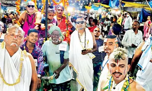 ब्रह्मपुरा के प्रसिद्ध मां बूढ़ी शांति ठकुरानी समारोह में भक्तों की भीड़ उमड़ पड़ी ब्रह्मपुरा के प्रसिद्ध मां बूढ़ी शांति ठकुरानी समारोह में भक्तों की भीड़ उमड़ पड़ी