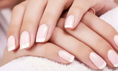 अपने nails को इस तरह रखें स्वस्थ