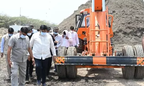 Gurugram : शहरी स्थानीय निकाय मंत्री गोयल ने बांधवाड़ी लैंडफिल का दौरा किया Gurugram : शहरी स्थानीय निकाय मंत्री गोयल ने बांधवाड़ी लैंडफिल का दौरा किया