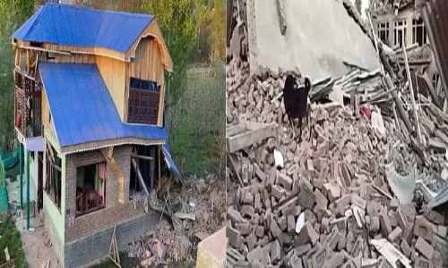 कश्मीर में बंदूकधारियों की गोली से नागरिक की मौत, 10 आतंकवादियों के घर ध्वस्त