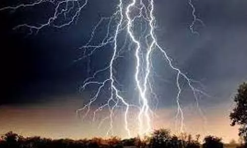 Bhubaneswar आज आंधी-तूफान की संभावना: आईएमडी Bhubaneswar आज आंधी-तूफान की संभावना: आईएमडी